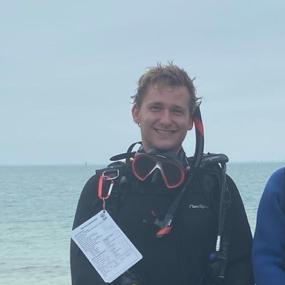 Meet your Posher, Zackary - Picture 1 of 1